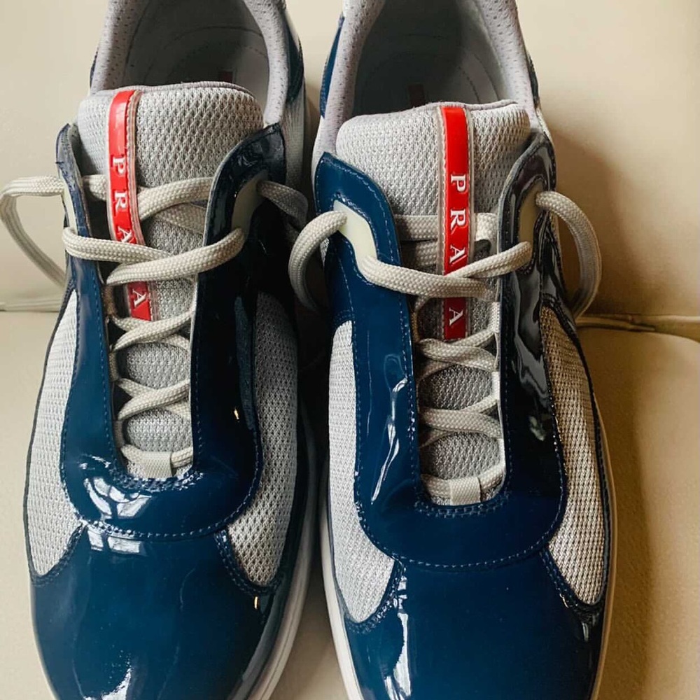 Like new prada sneakers